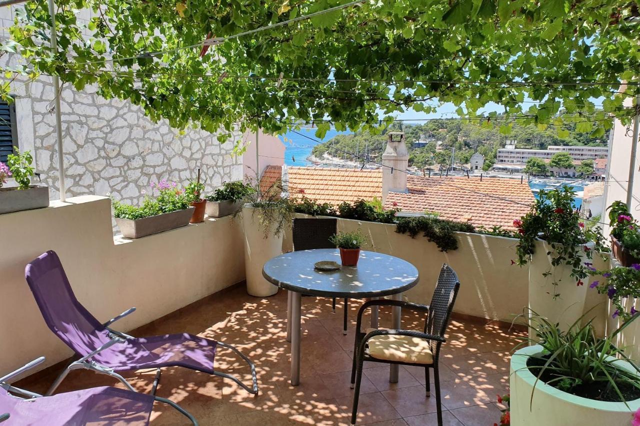 Tia Room Hvar Island Екстериор снимка